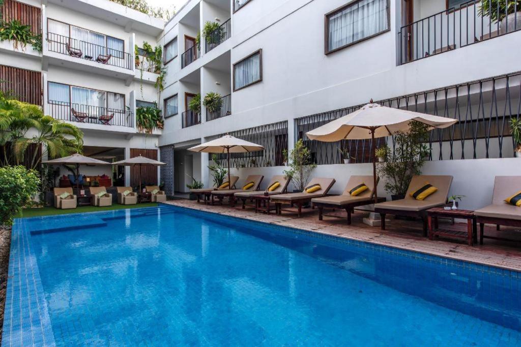 סיאם ריפ Popular Residence Hotel מראה חיצוני תמונה